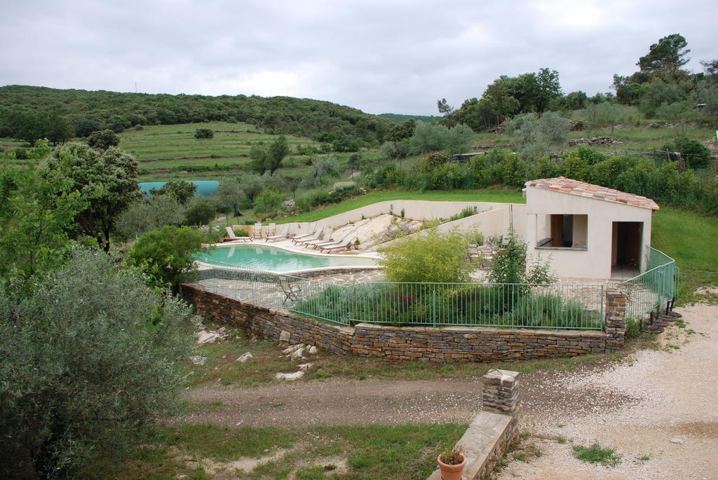 Les Jardins Du Mas Evesque Bed and Breakfast Rousson  Camera foto