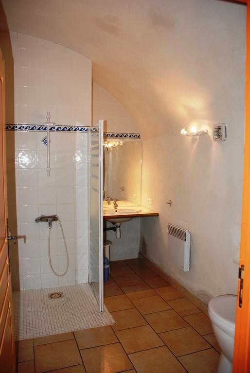 Les Jardins Du Mas Evesque Bed and Breakfast Rousson  Camera foto
