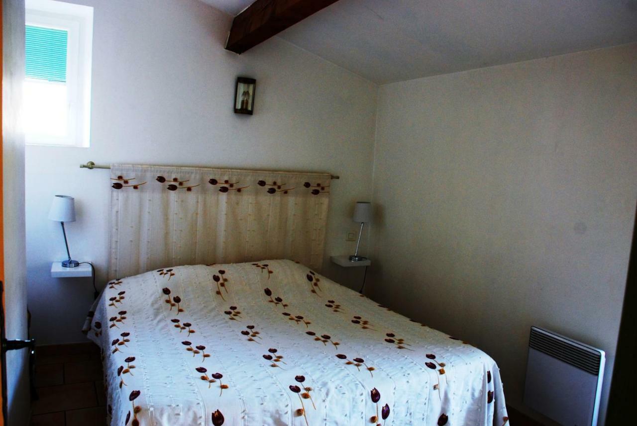 Les Jardins Du Mas Evesque Bed and Breakfast Rousson  Esterno foto