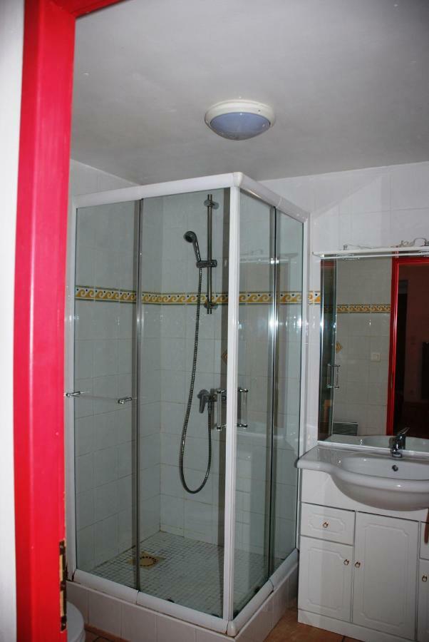 Les Jardins Du Mas Evesque Bed and Breakfast Rousson  Esterno foto