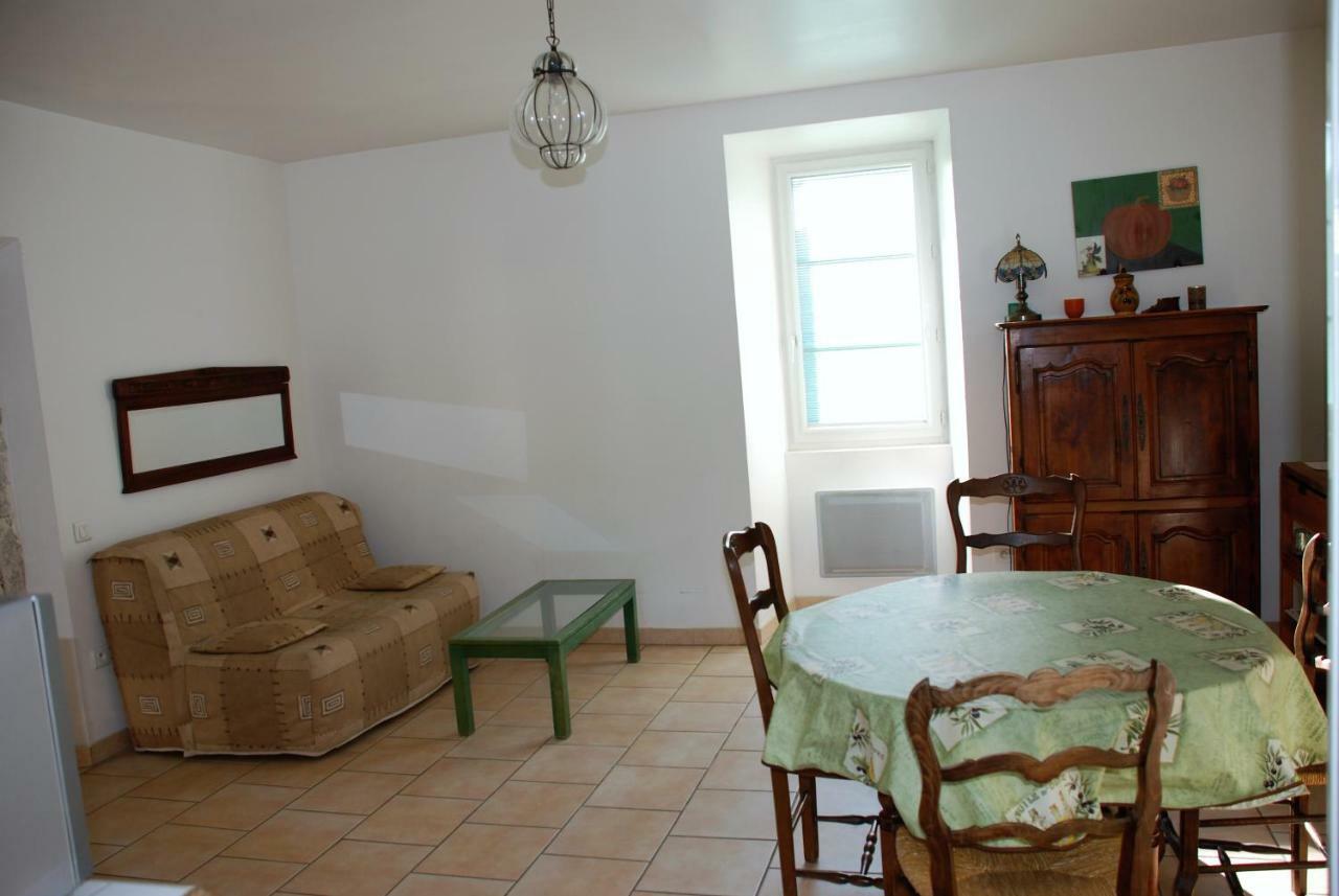 Les Jardins Du Mas Evesque Bed and Breakfast Rousson  Esterno foto