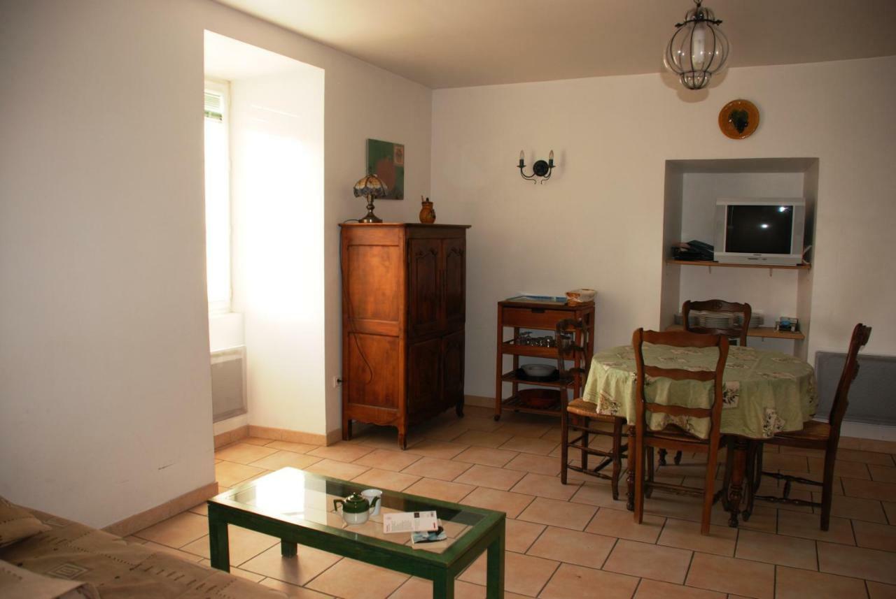 Les Jardins Du Mas Evesque Bed and Breakfast Rousson  Esterno foto
